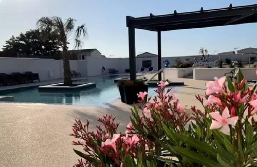 Kerroch House | Flower Camping La Pointe du Talud * - Mobile home Comfort TITANIA 30m2 - 3 bedrooms + semi-covered terrace 15m2 6 people