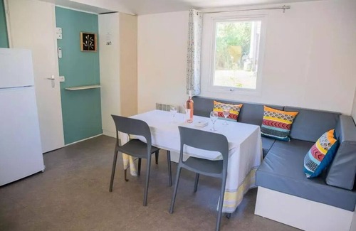 Manosque House | Flower Camping Provence Vallée * - Mobile home Comfort XL 30.5 m2 2 bedrooms + Terrace + Air conditioning + 2 bathrooms + TV 5 persons
