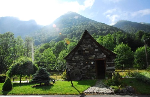 Arras-en-Lavedan House | Flower Camping Pyrénées Natura * - Mobilhome Comfort COSY 23m2 - 2 bedrooms - semi-covered terrace 17m2 + BBQ - D/M 4 people