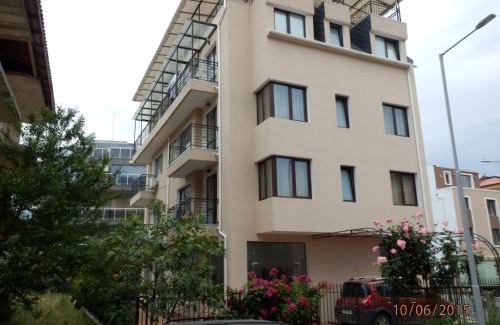 Nessebar House | Flowers Apartments