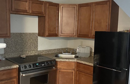 Summerville Apartment | Flowertown FROG