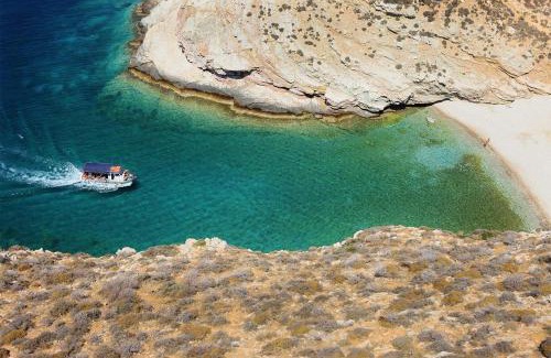 Ano Meria Apartment | Folegandros Galano Hideaway - Moniasma SeaViews
