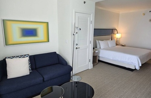Mid Beach Hotel | Fontainebleau -Breathtaking views of the Beach. Direct Ocean view, high floor