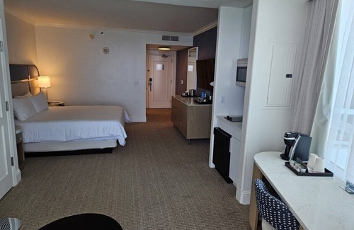 Mid Beach Hotel | Fontainebleau -Breathtaking views of the Beach. Direct Ocean view, high floor