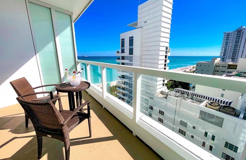 Mid Beach Condo | FontaineBleau with Ocean plus Bay and City View