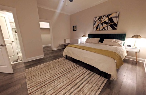 East Cobb House | Foosball Arcade Poker King Bed Near Battery