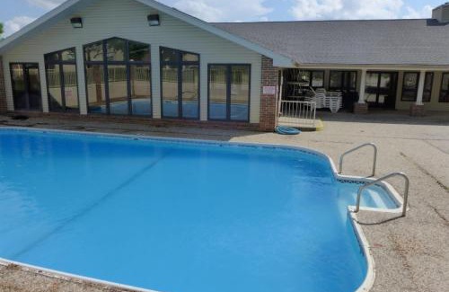 Branson House | Foothill's Luxury 2BDR Ground Floor Condo in 1000 Hill's