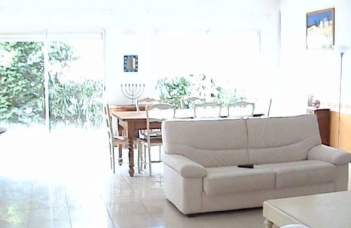 Baillargues Villa | FOR 2020, POSSIBLE REDUCTIONS.