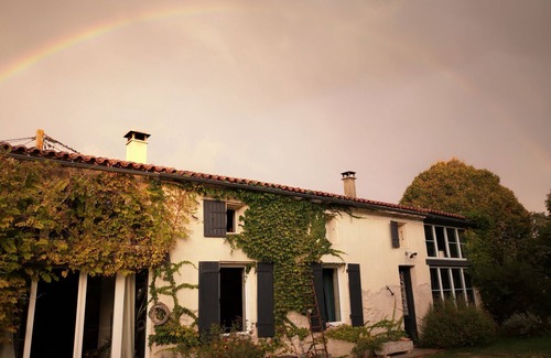 Romegoux House | For an ocean-champagne holiday