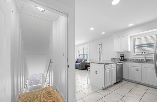 Gulf Shores Apartment | For Fox Sake With Pool