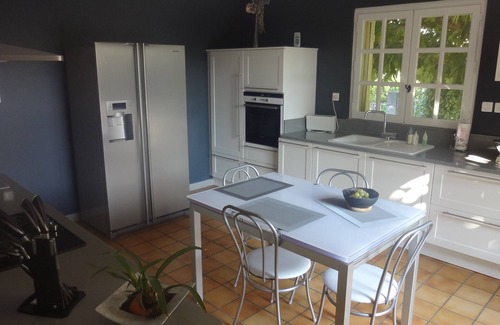 Venejan House | For succeeded holidays, quiet villa, pool, summer kitchen, sun of the south