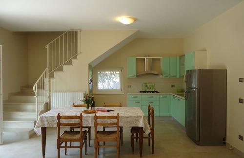Crone House | For the holiday with big family, friends or grandparents, only 500m to the lake