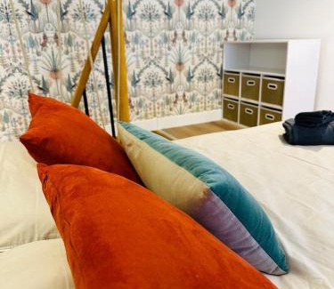 Centre ville - Urbanistes Apartment | Forest - Nid au coeur de Fougères