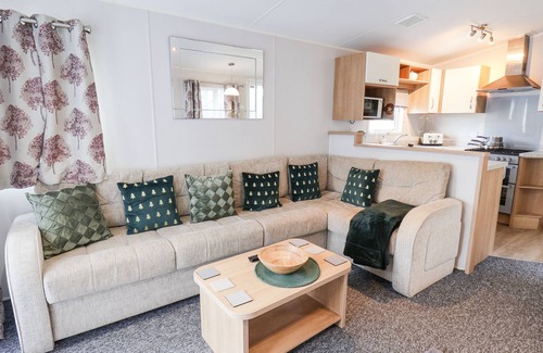 Cayton Bay Cottage | Forest Star