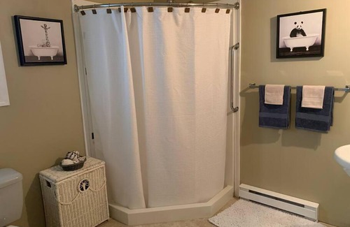 Mill Bay Apartment | Forest trails suite