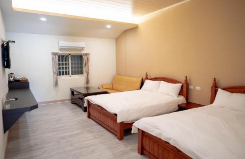 Manzhou House | Forest