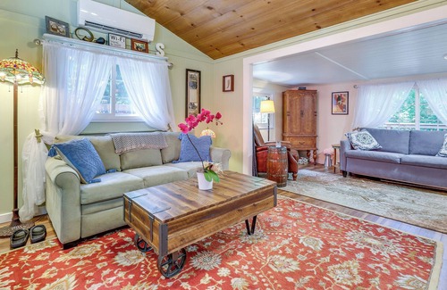 Hacienda Cottage | Forestville Vacation Rental w/ Russian River Views