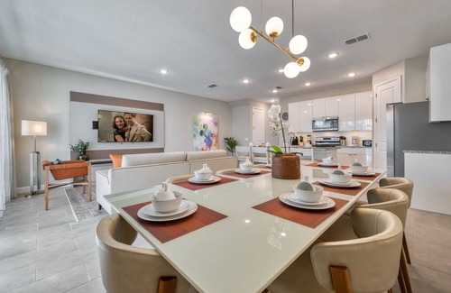 West Kissimmee House | Formosa Valley Resort by UNE Homes
