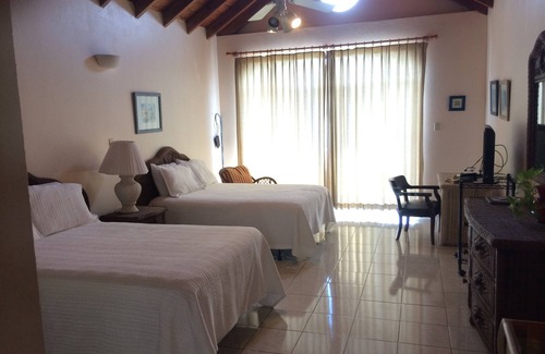 Waterfront Hotel | Fort Burt Hotel
