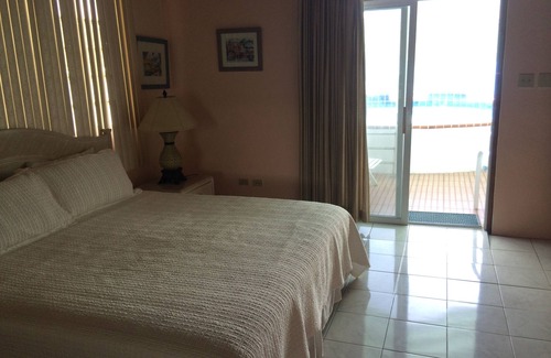 Waterfront Hotel | Fort Burt Hotel