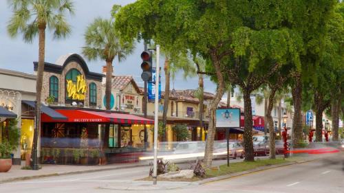 Downtown Fort Lauderdale House | Fort Lauderdale 2BR Tropical Retreat Near Beach
