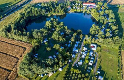 Grodziszcze Bed & Breakfast | Forteca, pokoje gościnne nad stawem