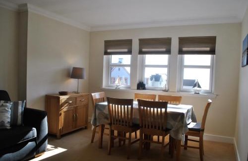 Kilrenny Apartment | Forth View- stylish upper apartment with sea views