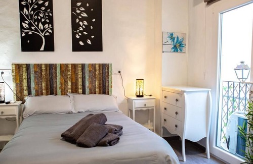 Xativa House | Fortress Jacuzzi Suites