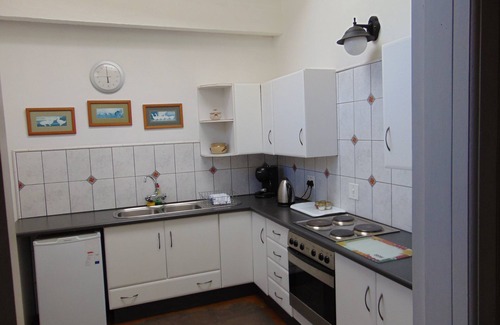 Umjindi House | Fountain Baths Guest Cottages