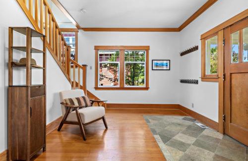 Columbia House | Fountain District Craftsman
