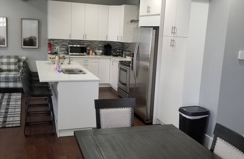 Fountain Square House | Fountain Square Chateau Downtown Indy - Spacious and Amenity Rich!