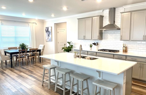 Fuquay-Varina House | Four Bedroom Family House