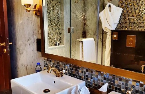 Dubai Apartment | Four Bedroom Villa With Private Pool Near Habtoor Polo Club By Luxury Bookings