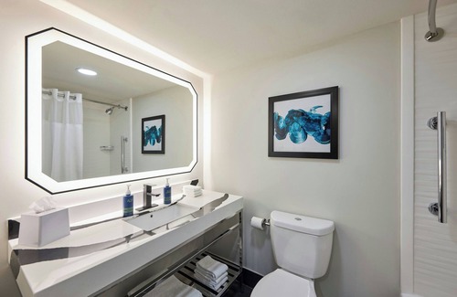 Englewood Hotel | Four Points by Sheraton Englewood