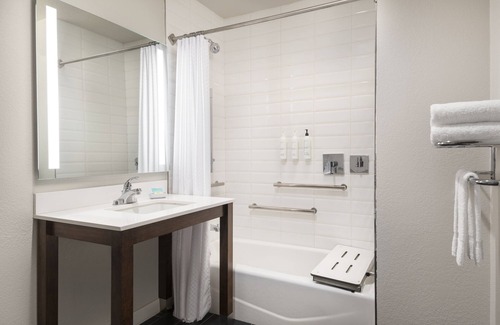 Tucson Hotel | Four Points by Sheraton Tucson Airport