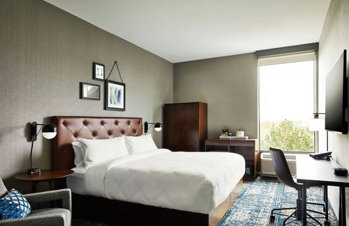 Westchester Hotel | Four Points by Sheraton Chicago Westchester/Oak Brook