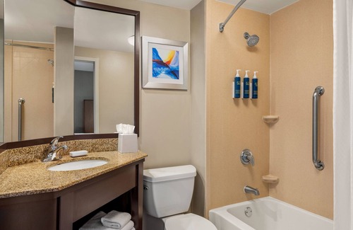 Westchester Hotel | Four Points by Sheraton Chicago Westchester/Oak Brook