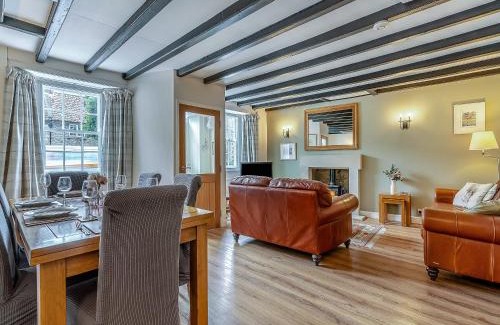 Pickering House | Four Seasons