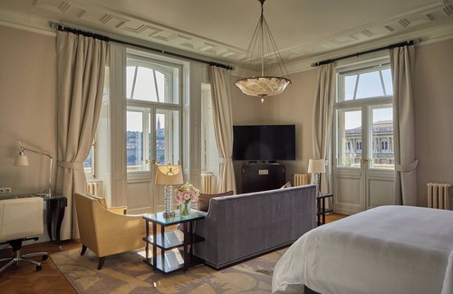 Belvaros - Lipotvaros Hotel | Four Seasons Gresham Palace