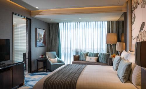 Central Business District Hotel | Four Seasons Hotel Shenzhen