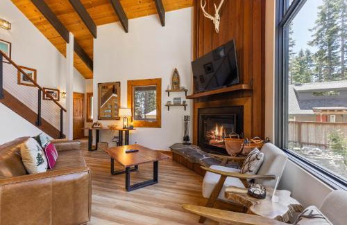 Carnelian Bay House | Four Summits- Hot Tub- Pool Table- Short Drive to Ski Resorits