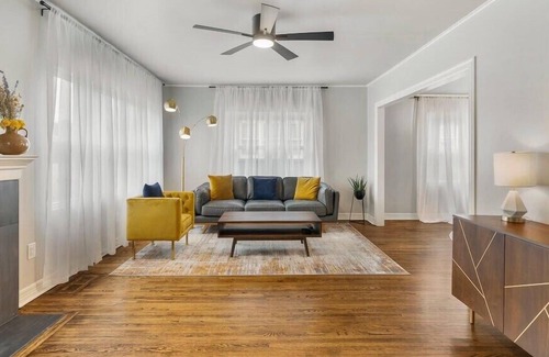 Turner Park House | Fourth and Fab! Complete Reno Walk 2 TU/Cherry St
