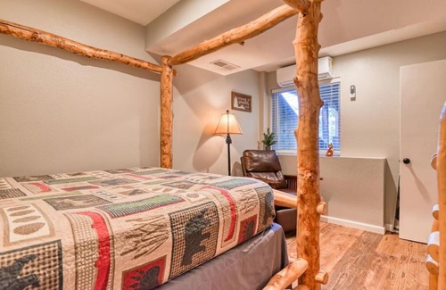 Green Mountain Falls Apartment | Fox Den Cozy Mountain Apt In GMF