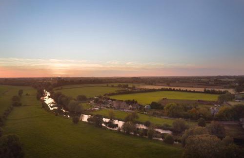 County Meath House | Fox House - 4 Bedrooms - 3 Bathrooms -Free Parking