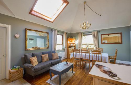 County Meath House | Fox House - 4 Bedrooms - 3 Bathrooms -Free Parking