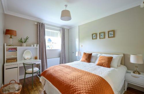 County Meath House | Fox House - 4 Bedrooms - 3 Bathrooms -Free Parking