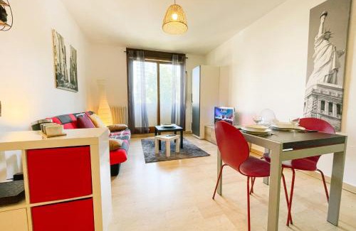 Secteur 3 Apartment | #FQ The Grenoble break Studio - Balcony
