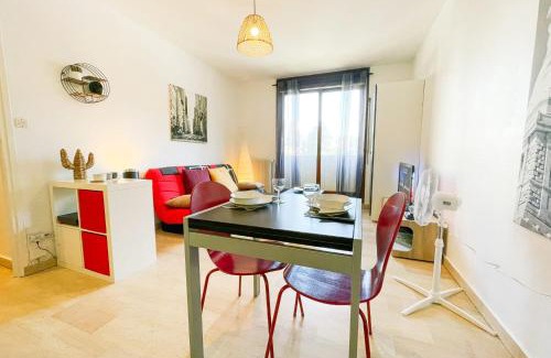 Secteur 3 Apartment | #FQ The Grenoble break Studio - Balcony