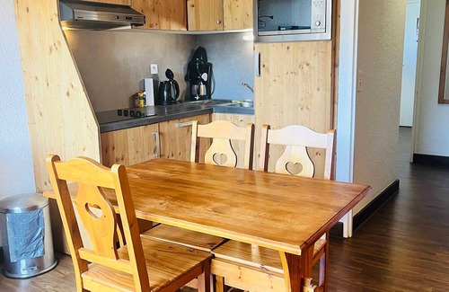 Autrans-Meaudre-en-Vercors Apartment | 34m² Apartment in Autrans, balcony, 700m from center