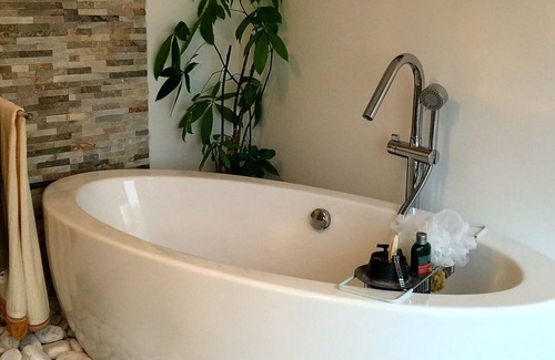 La Perriere Cottage | Perspective Perch